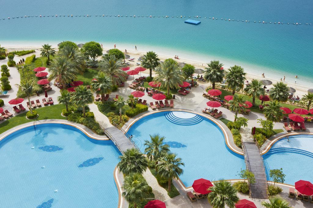 Khalidiya Palace Rayhaan By Rotana, Abu Dhabi Esterno foto Aerial view of the resort